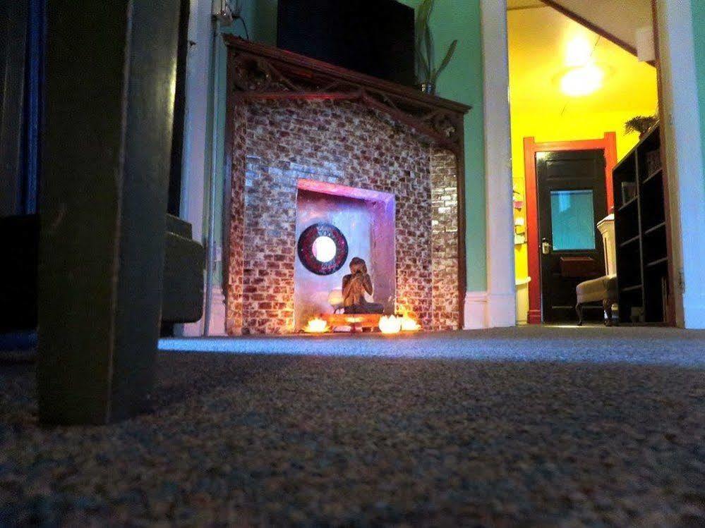 Hi - Madison Hostel Ngoại thất bức ảnh